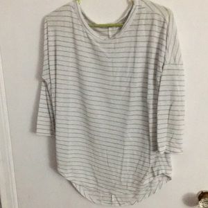 3/4 length quarter length sleeve shirt